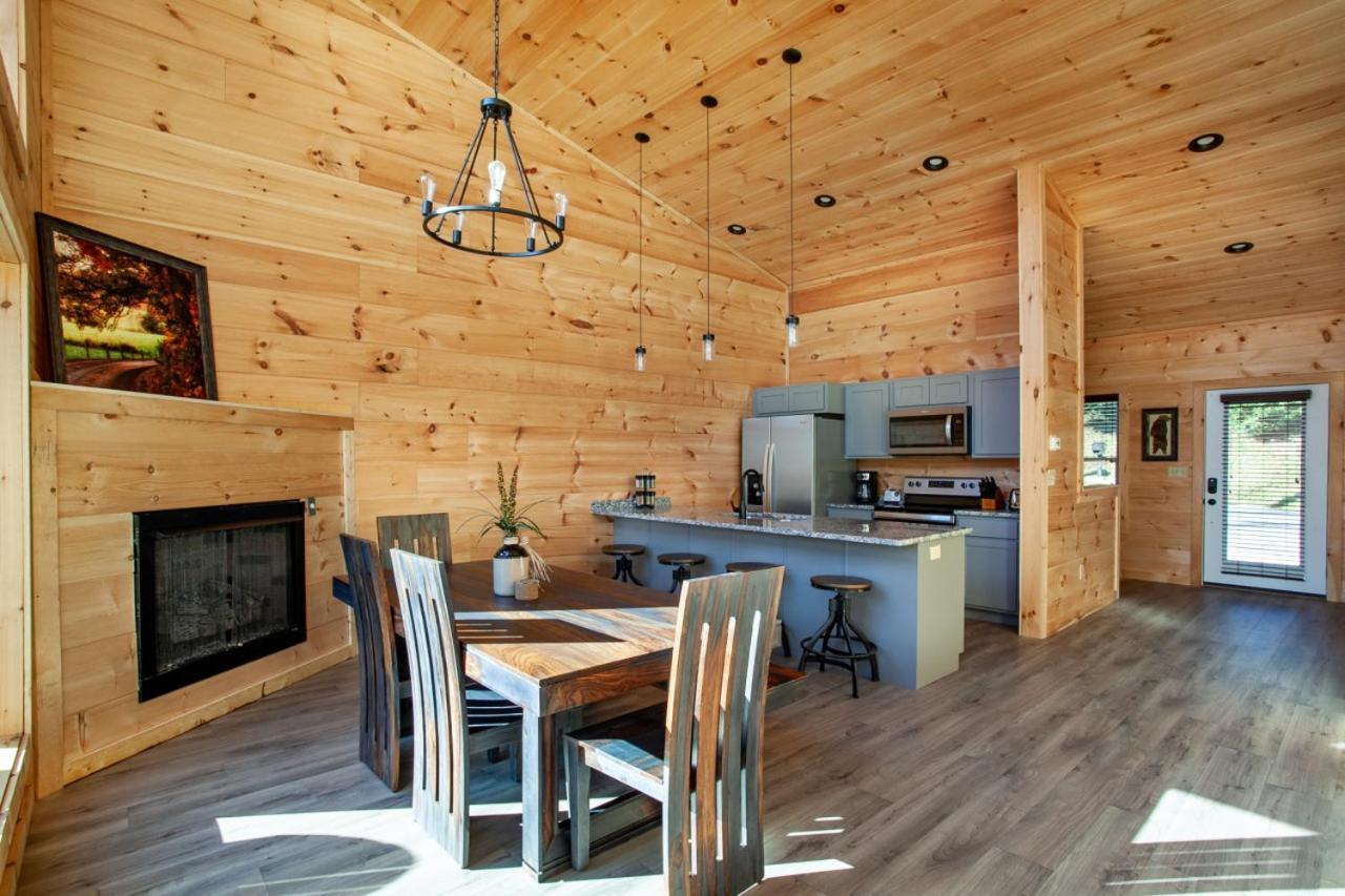 Brand New Build Cozy Cottage With Mountain View Гатлінбург Екстер'єр фото