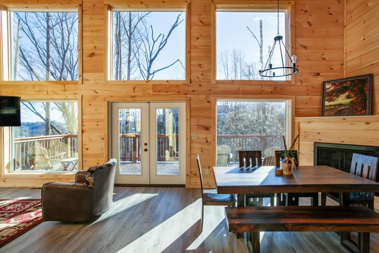 Brand New Build Cozy Cottage With Mountain View Гатлінбург Екстер'єр фото