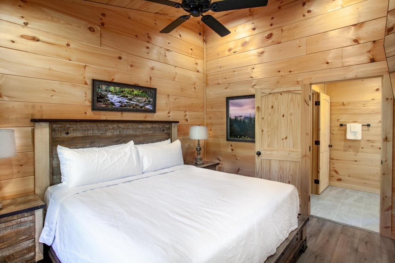 Brand New Build Cozy Cottage With Mountain View Гатлінбург Екстер'єр фото